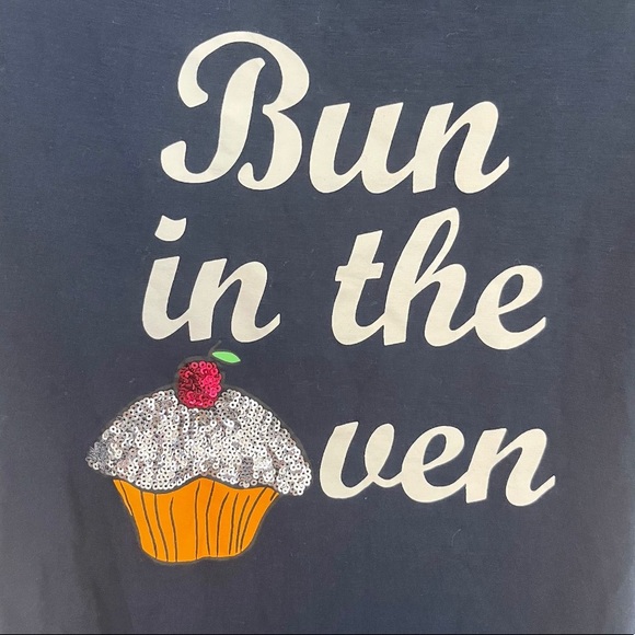🩵🎉HOST PICK🎉🩵Bun in the Oven Tee - Picture 3 of 4